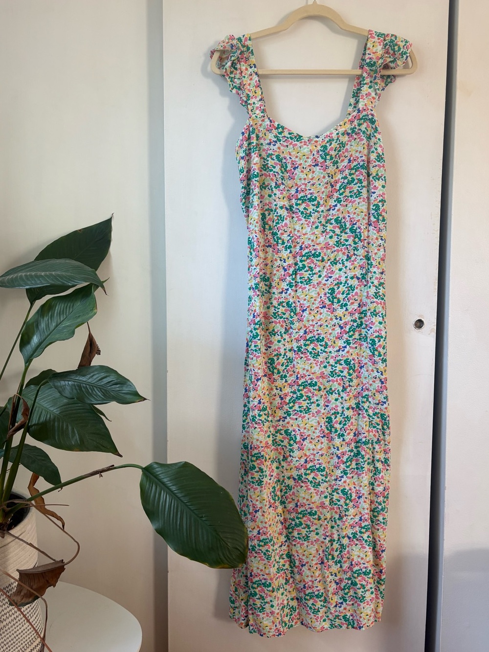 Loft Size 6 Floral Impressionist Dress with Ruffle Strap